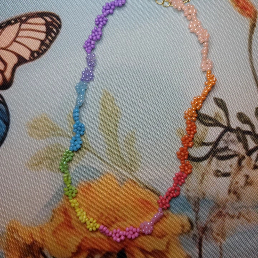 Handmade rainbow ombre flower chain choker 🌸🌼🏵💜🩵💙